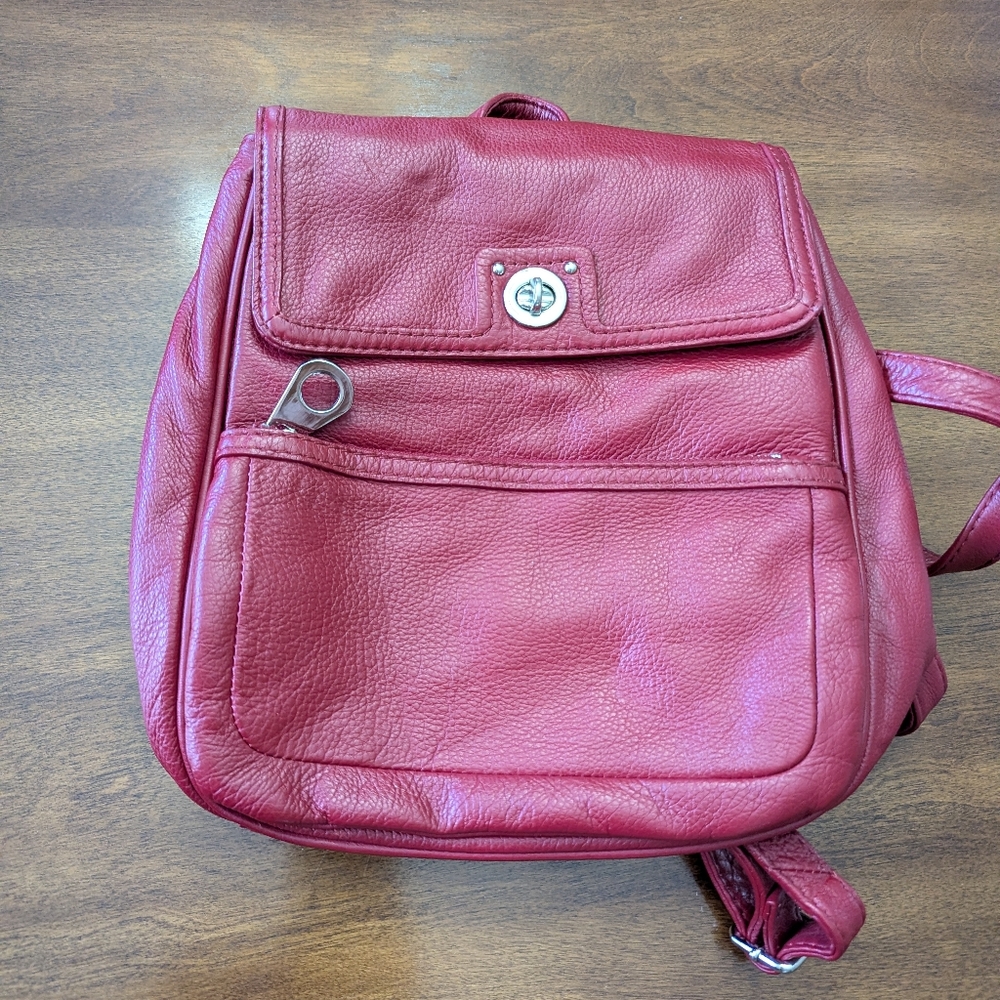 Womens Pelle Studio Red Leather Handbag with Backpack 🎒 Straps.